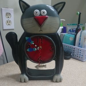 Black cat design clock